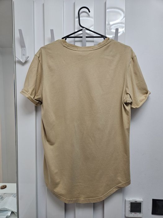 Tricou Calvin Klein original  S

Culoare nude.

De preferat pr