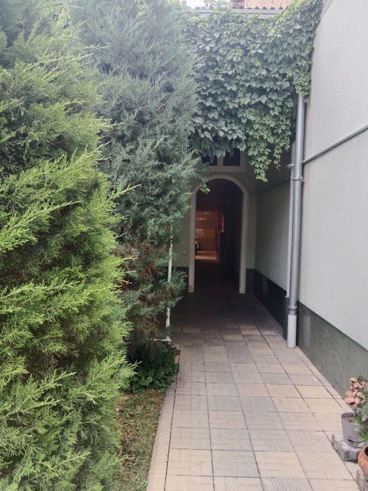 Ракат 1-Линия 3.7-соток Фасад:7-метр Ориентир:Сафия