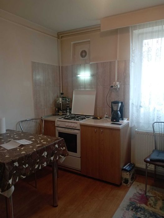 Apartament 4 camere decomandat-etaj2-zona Carpați Deva