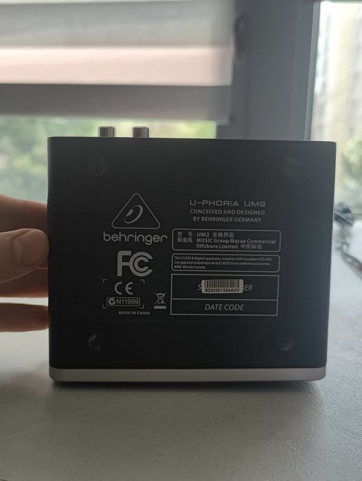 Звуков интерфейс BEHRINGER UM2