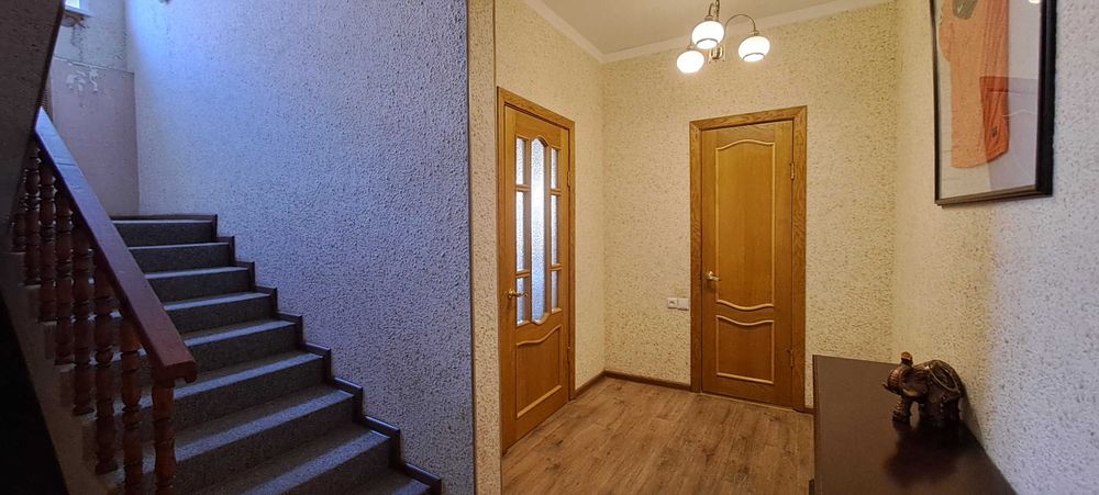 Продам дом в р-не КСК