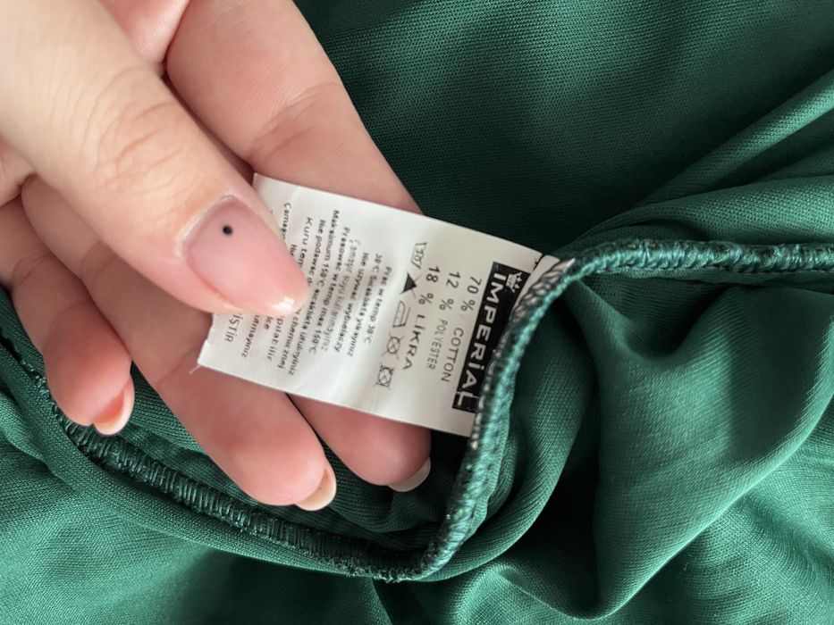 Rochie elegantă verde smarald cu paiete