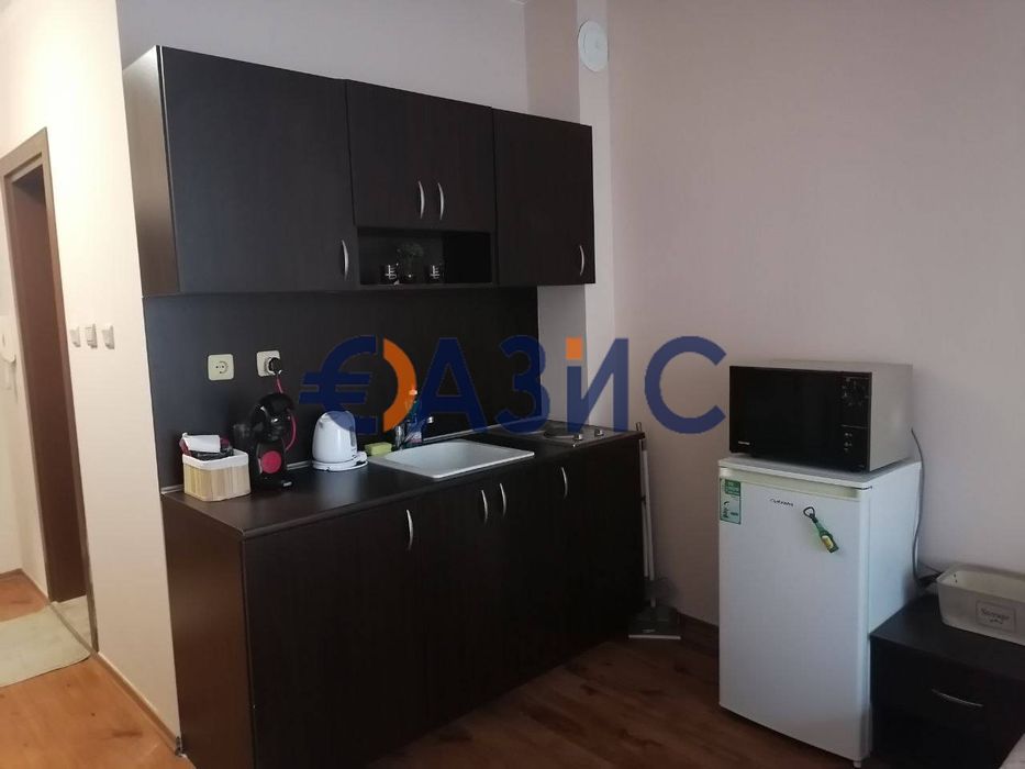 Продава се Едностаен апартамент в Свети Влас - 40 кв.м за 1075 €/кв.м - Снимка #3