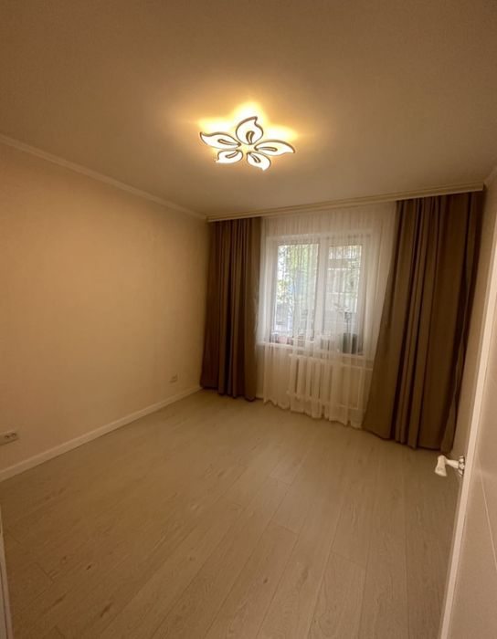 Продам 3 к р-н Достык молла 1/10