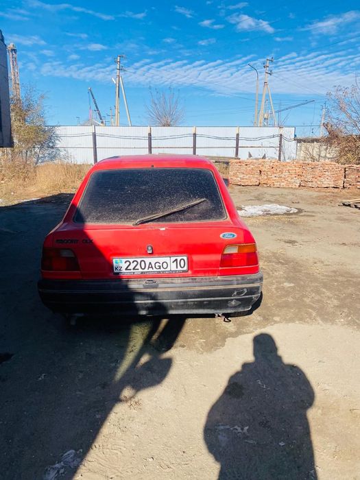 Продам обмен форд эскорт