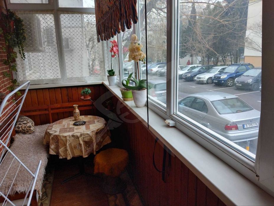 Продава се Тристаен апартамент в Варна, Възраждане 1 - 85 кв.м за 1412 €/кв.м - Снимка #10