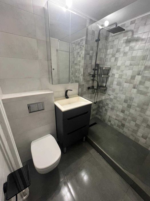 Apartament 3 camere de vânzare