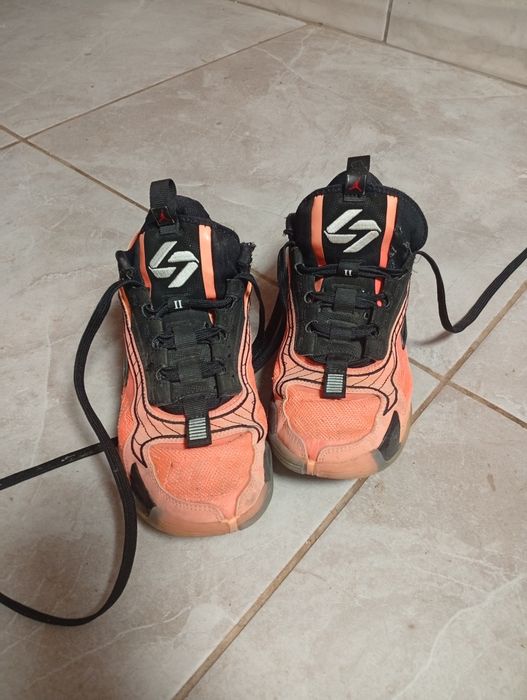 Маратонки Jordan