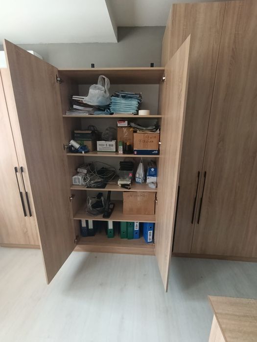 Продам офисные шкафы