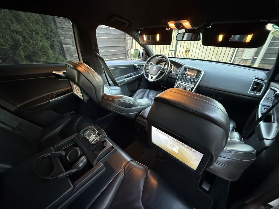 VOLVO XC60 2.0d* 163cp* 2014* R Design* Impecabil!!!