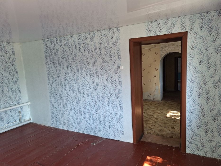 Продам дом с большой территорией