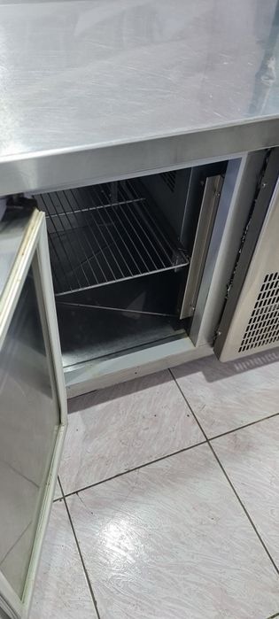 Холодильный стол Абат