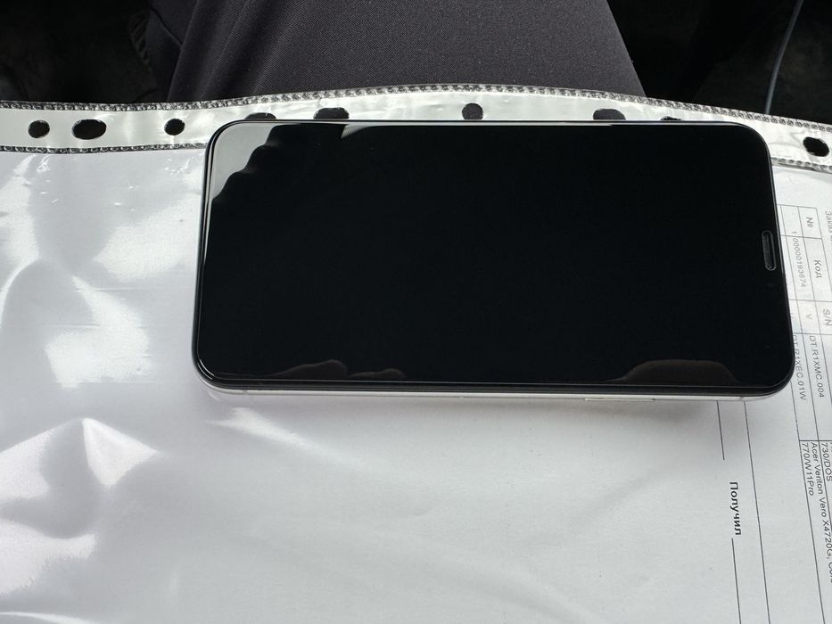 Продам iphone X в отличном состоянии