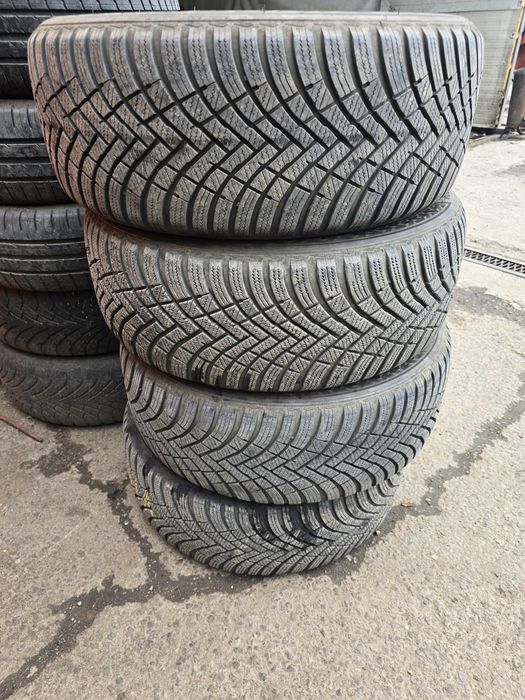 Зимни гуми Hankook 225 50 17