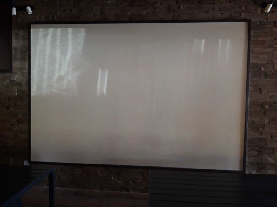 Екран за прожекция