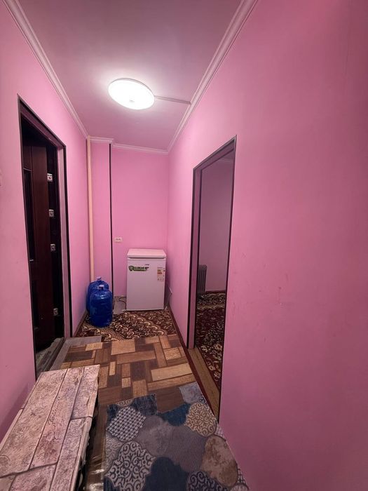 Kvartira soatiladi eski shahar pasport stol yonida 2 xona