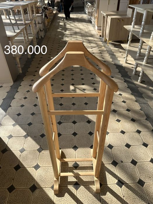 Вешалка стойкали ва кастюм шим