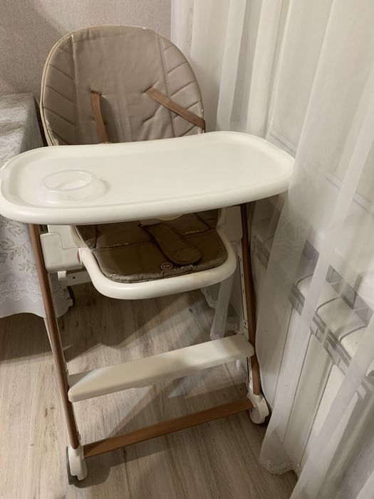 Стул для кормления