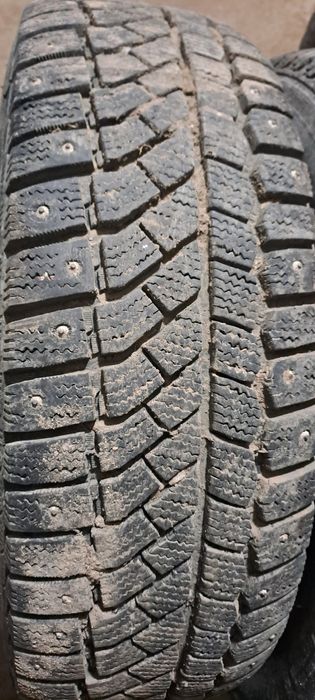 Продам резину  на железных дисках