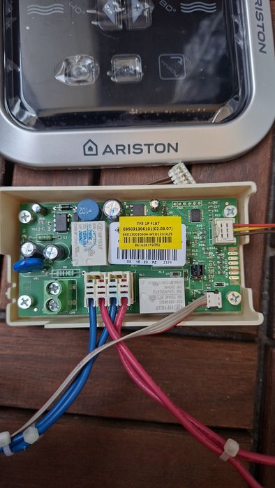 Нагреватели, контролна платка и дисплей за бойлер Ariston Velis 80