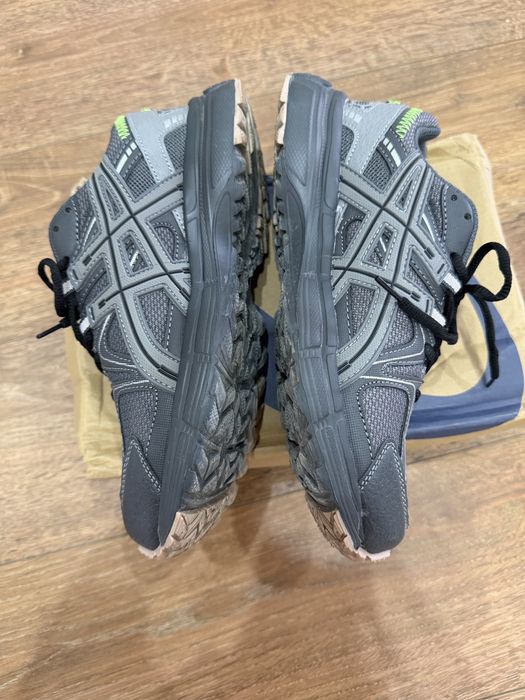 Кроссовки мужские asics