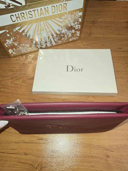 Dior оригинални несесери