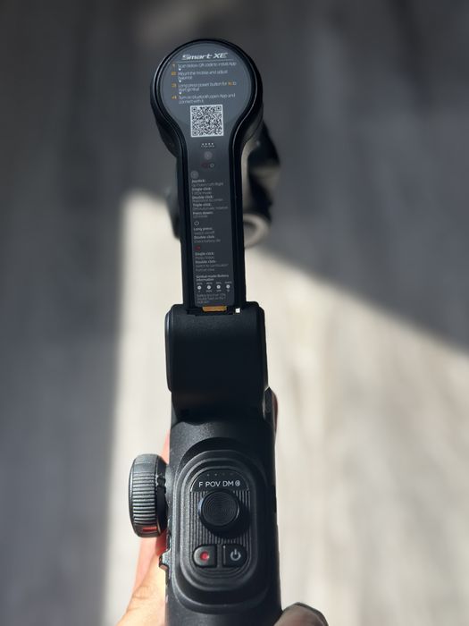 Aochuan SMART XE – Gimbal 3 axe pentru telefon