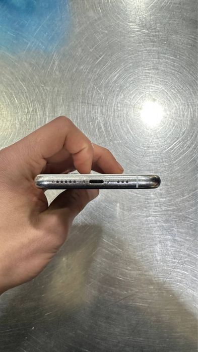 iPhone 11 pro white 64/73