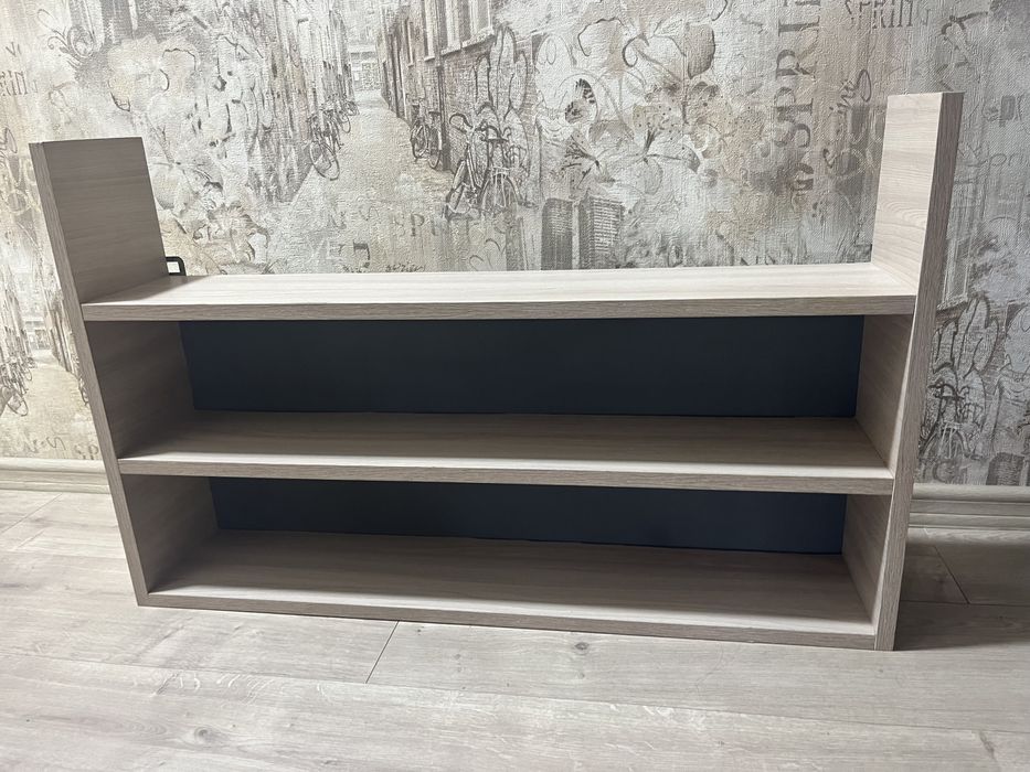 Продам полку б/у