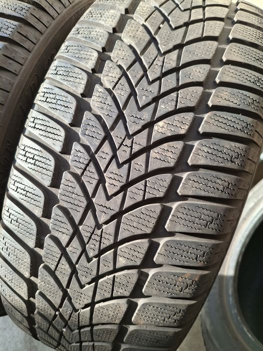2 Anvelope de iarnă 225 50 r17 Dunlop