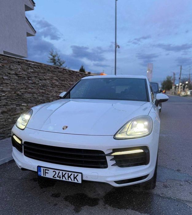 Porsche Cayenne 9YA