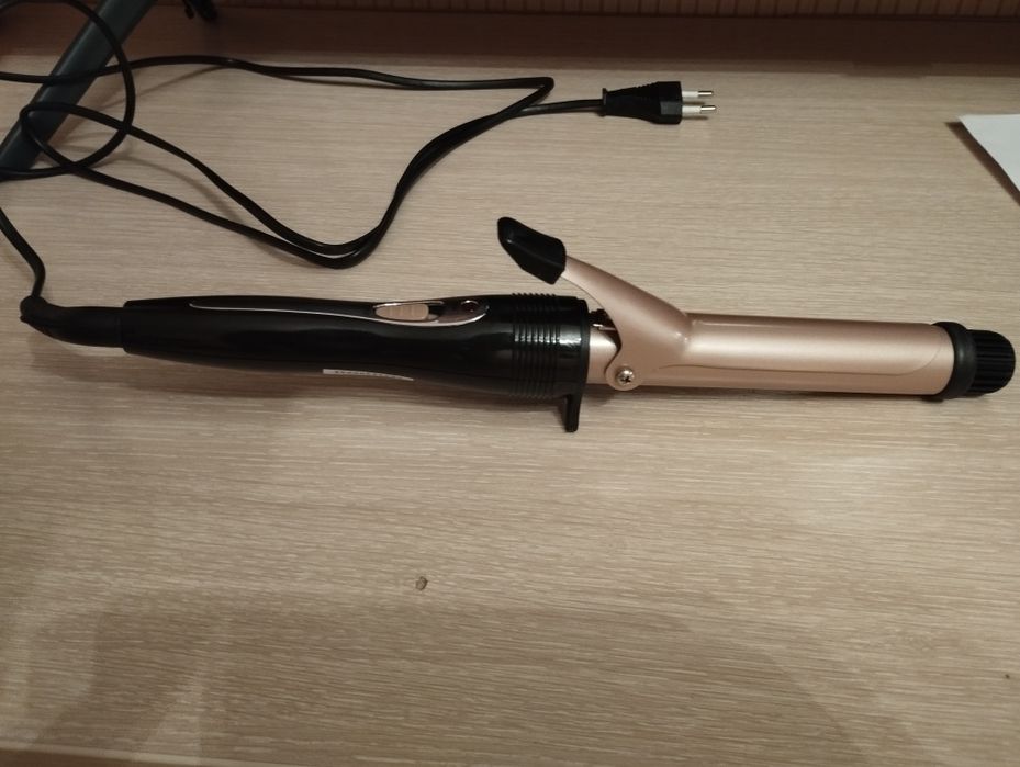 Продам плойку от фирмы VITEK