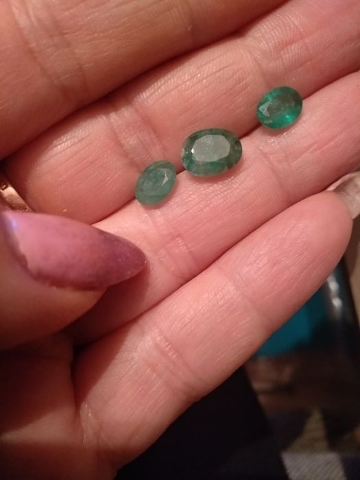 Изумруды натуральные
