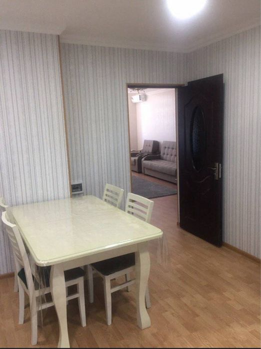 Айбек срочно продается 2 комнатная квартира в самом центре