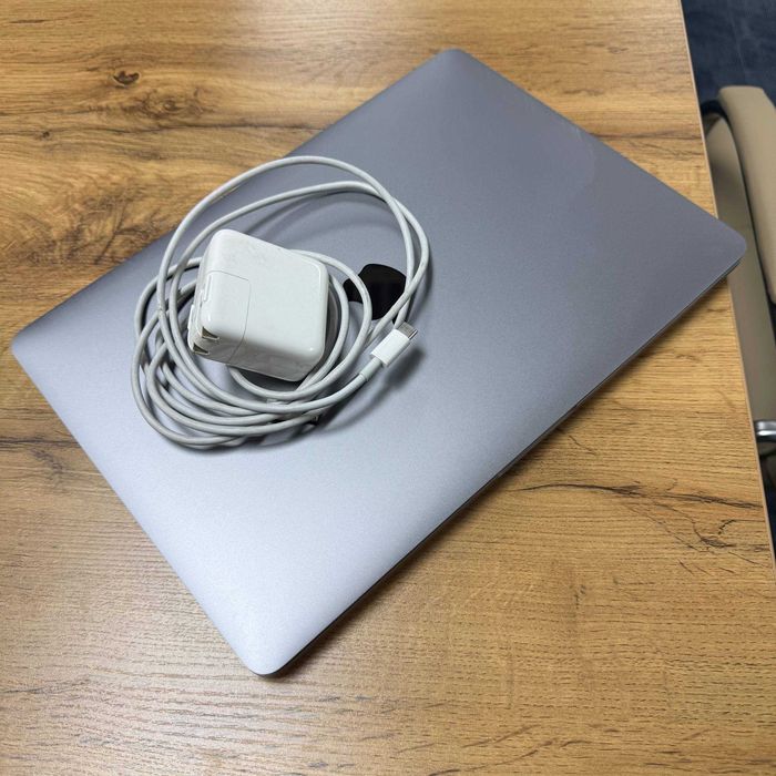 MacBook Pro 13″ (2020) - отличное состояние