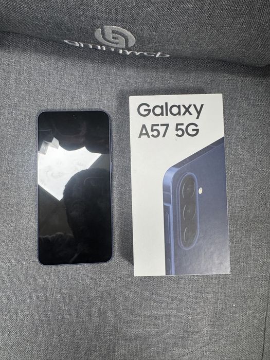 Самсунг А57 256гб