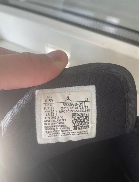 Jordan 1 low black