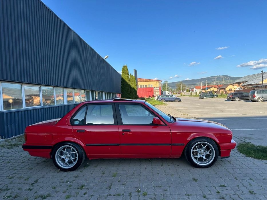 BMW E30 316 ursulet