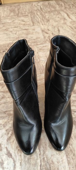 Обувки три чифта