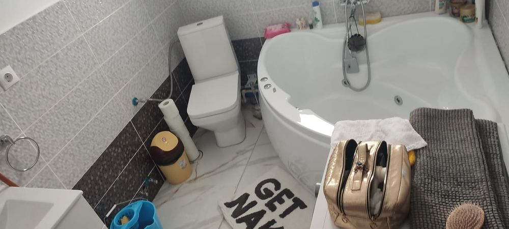 Zona superba Satu nou de Sus