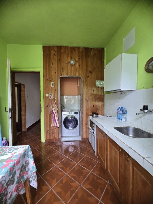 Продава се Двустаен апартамент в Горна Оряховица - 62 кв.м за 1045 €/кв.м - Снимка #2