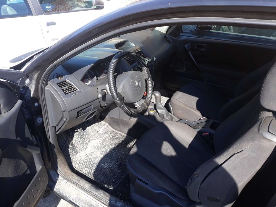 Рено  меган  2  бензин