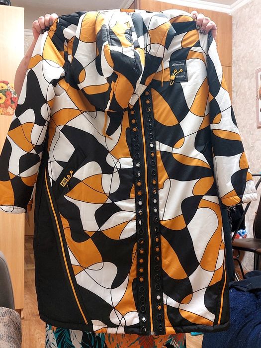 Продам плащ осень, весна.