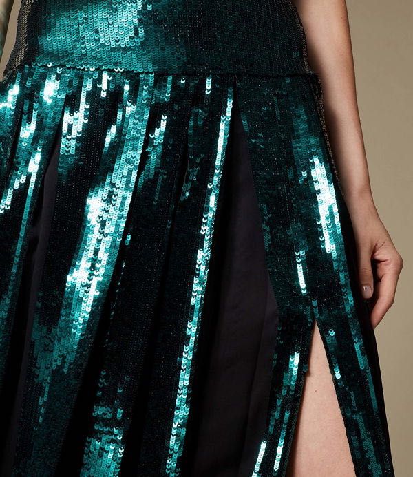 Разпродажба- Феноменална рокля в изумрудено зелено