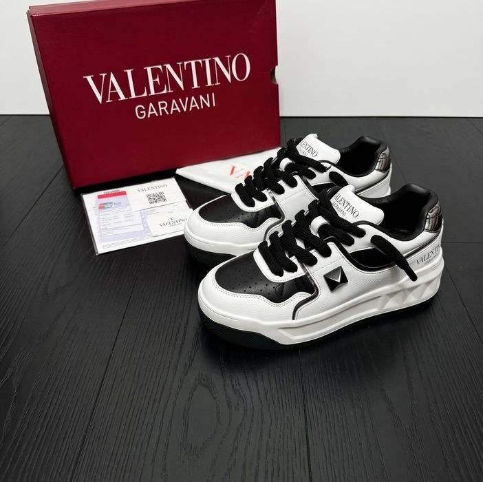 Adidasi Valentino Garavani Negru Alb Premium