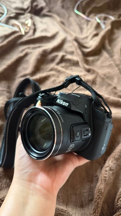 Фотоаппарат-ультразум Nikon Coolpix B700 (60x зум, 4K)