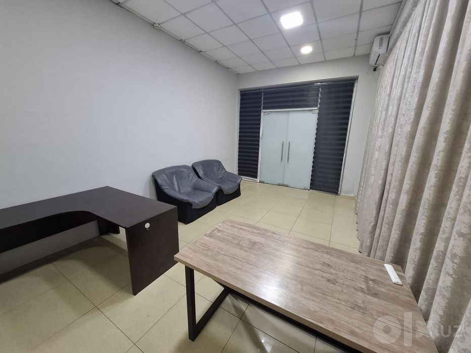 Офис 23кв.м сдаётся в аренду БЕЗ МЕБЕЛИ 250у.е