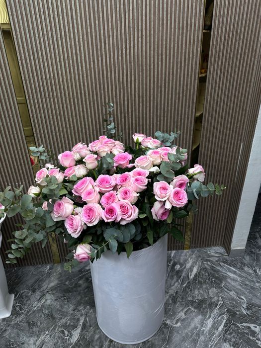 Огромные роза корзина