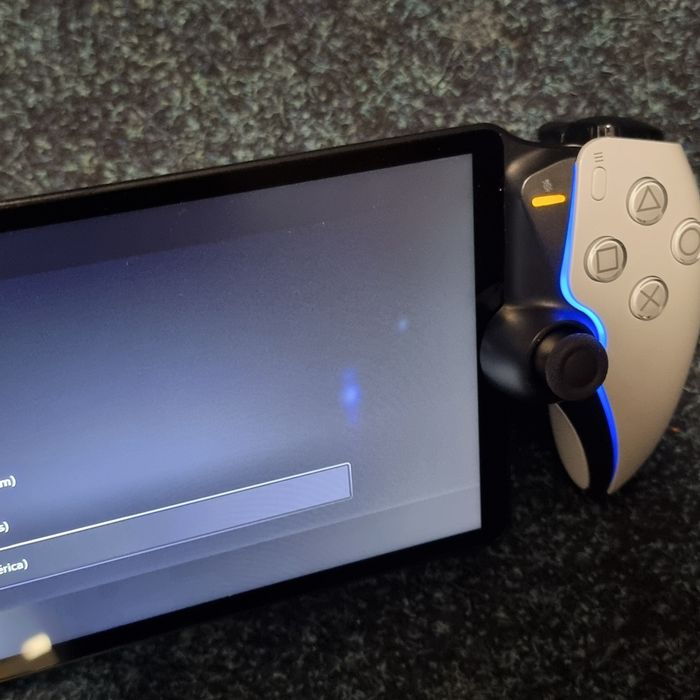 Amanet F28: Consola PlayStation Portal Remote Player