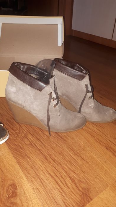 Абсолютно новая летняя обувь